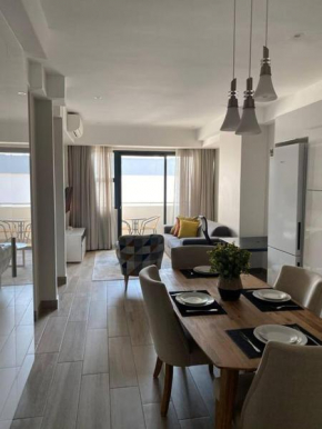 Luxury 2 Bedroom - Regency Apartment unit